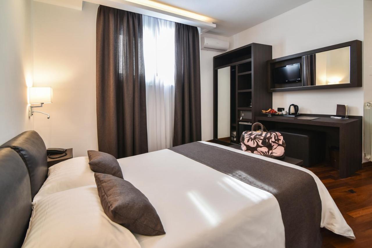 Hotel Palma Pompeï Buitenkant foto